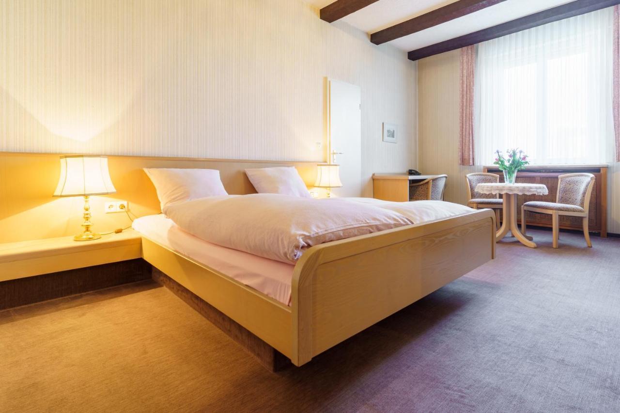 גוטמדינגן Hotel Sonne מראה חיצוני תמונה